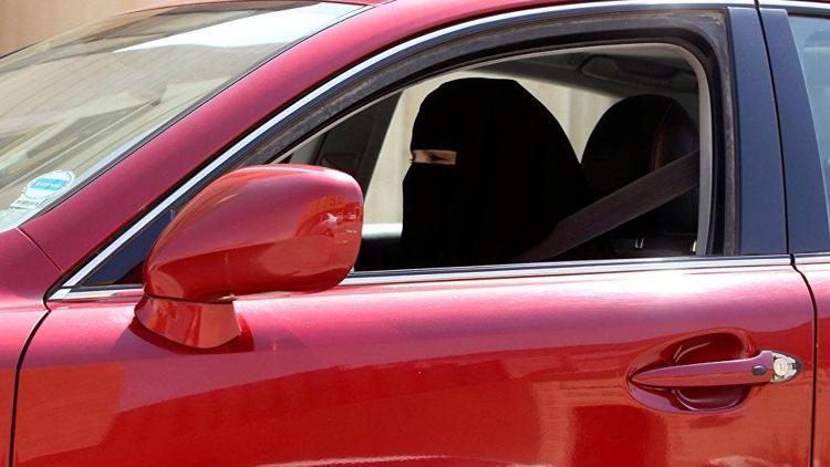 Dubaili bir şirket, 100 bin Suudi kadın şoförü işe alacak