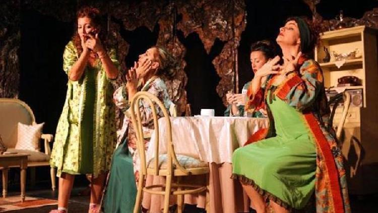 Kırklareli’nde Düdüklüde Kıymalı Bamya tiyatro oyunu sahnelendi