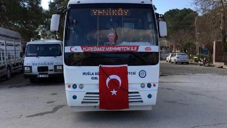 Halk midibüsü şoföründen Mehmetçiğe destek