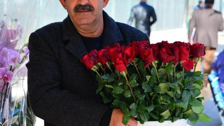 Adanada Sevgililer Günü heyecanı