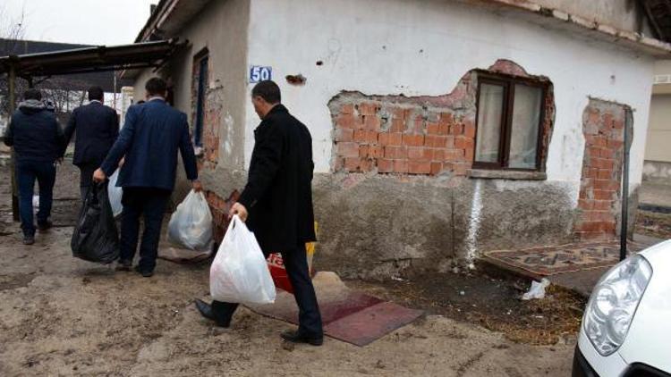 Kahramankazan belediyesi ihtiyaç sahiplerine yardım eli uzatıyor