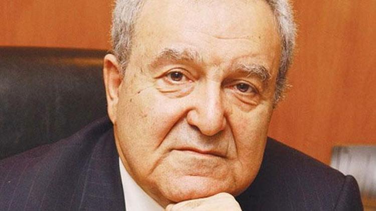 Dr. Agop Kotoğyan hayatını kaybetti - İşte efsane doktor Kolsuz Agopun hayatı