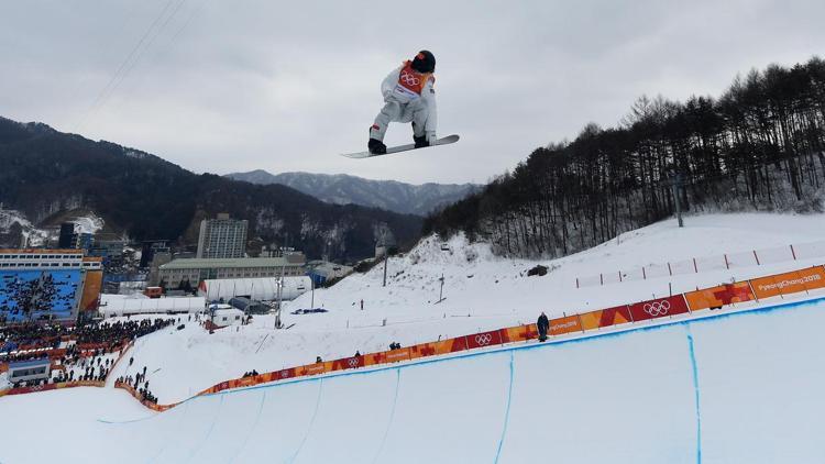 PyeongChang Kış Olimpiyatlarında podyumda Shaun White