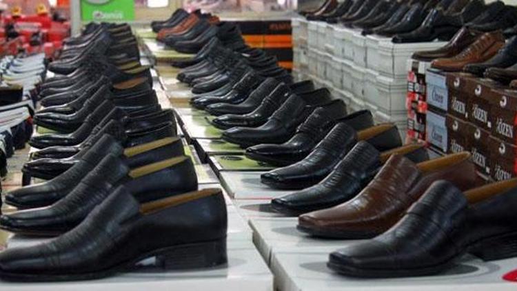 Türkiyede kişi başına yılda üç çift ayakkabı düşüyor