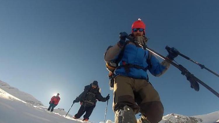 Türk dağcılar Kazbek Dağına tırmandı
