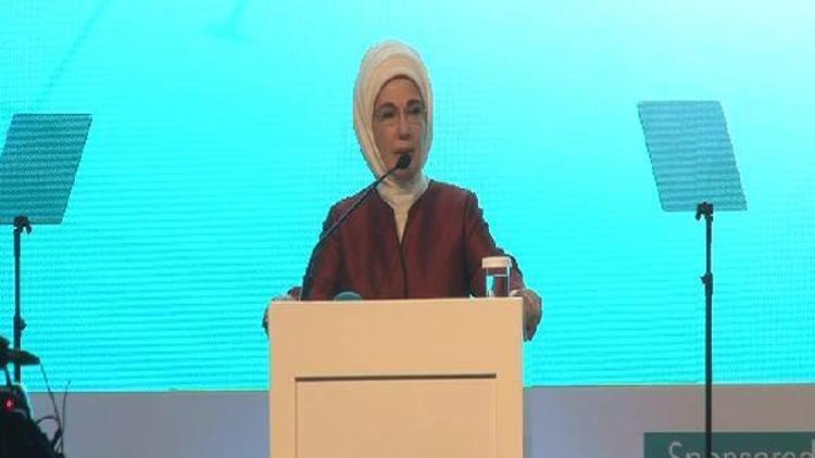 Emine Erdoğan: Zeytin Dalı Harekatından sonra 500 bin kişinin Afrine dönmesi beklenmektedir