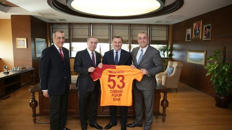 Galatasaraydan Ankara’ya nezaket ziyareti