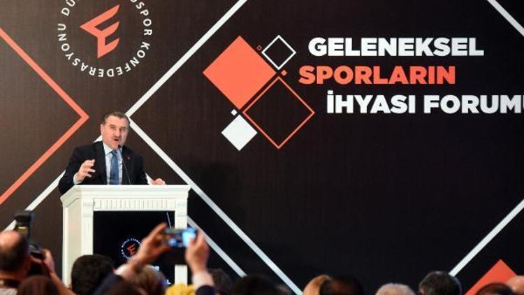 Spor Bakanı Bak: İnternetin esiri olan gençlik istemiyoruz