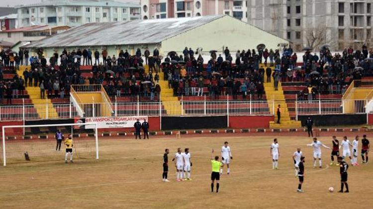 Van Büyükşehir Belediyespor - Anadolu Bağcılarspor: 0 - 2