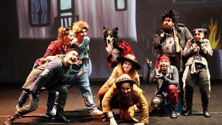 İstanbul Şehir Tiyatrolarında bu hafta 17 oyun sahnelenecek