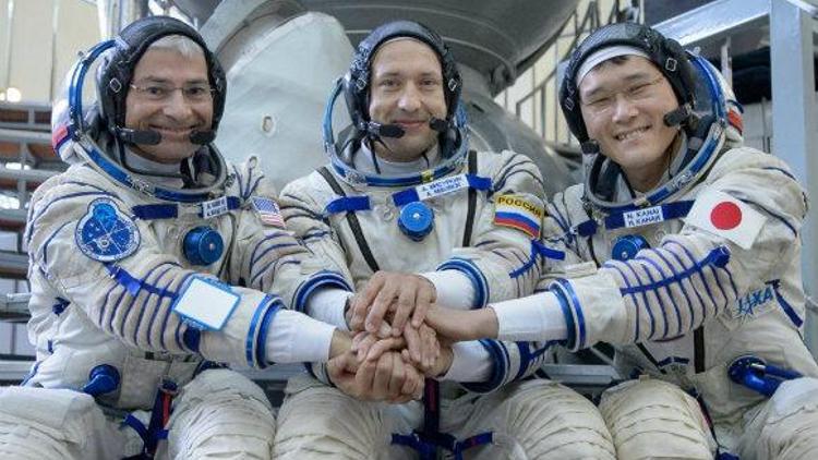 NASAlı astronotlar tuvaletlerini giysilerinin içine yapacak