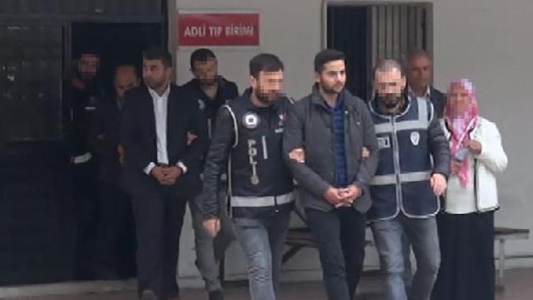 Adanada üst düzey subaylardan sorumlu imam, askerlik yaparken yakalandı