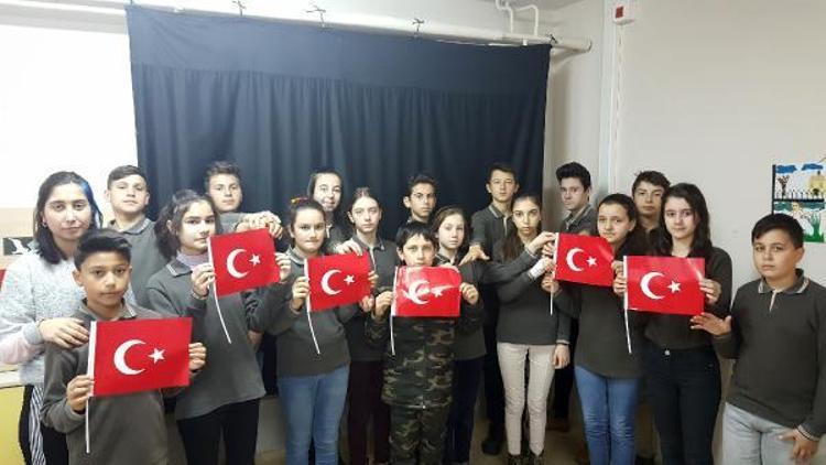 Ortaokul öğrencilerinden Zeytin Dalı Harekatına destek klibi