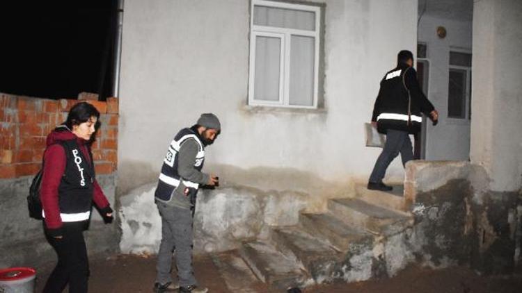 Aksarayda haraç ve uyuşturucu şebekesine operasyon: 23 gözaltı