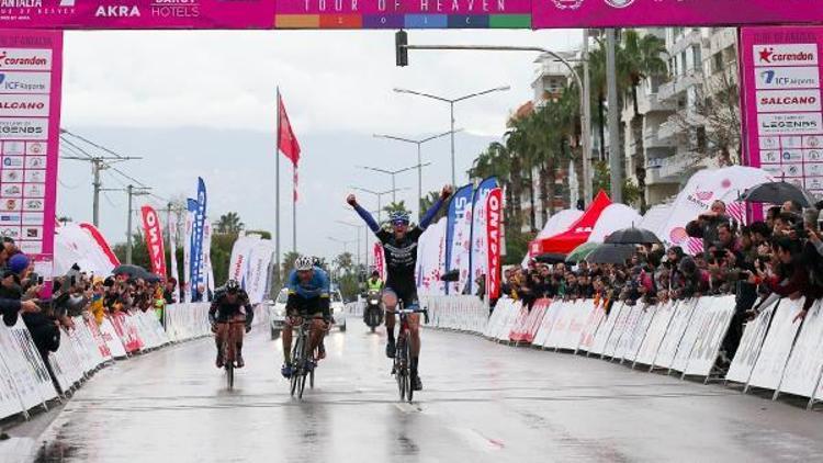 Tour Of Antalyanın Kemer etabını Wim Kleinmann kazandı