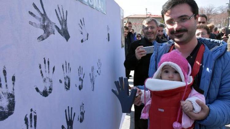 İYİ Partiden çocuk istismarına el baskılı tepki