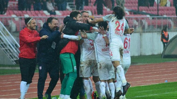 Balıkesirspor evinde hata yapmadı