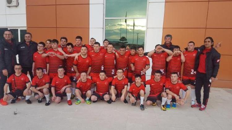 Down Sendrom Futsal Mİlli Takımı seçmeleri Alanyada başladı