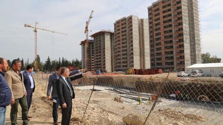 Başkan Çelikcan konut inşaatını gezdi