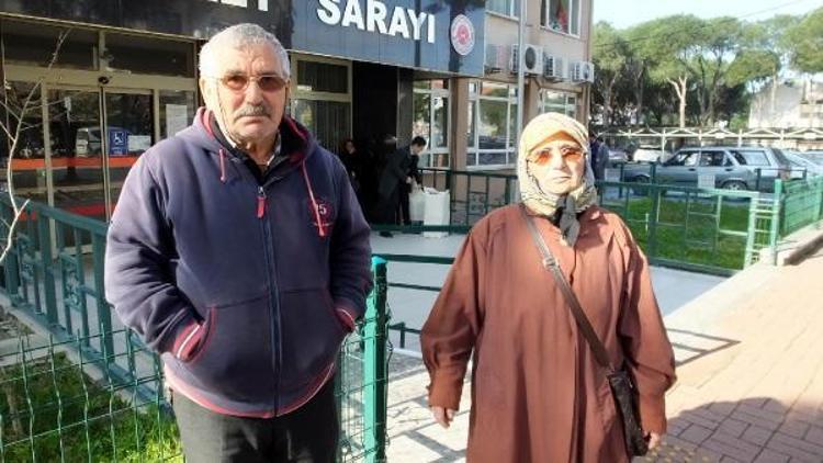 Emeklilik vaadiyle dolandırıcıya 53 bin lira kaptırdılar