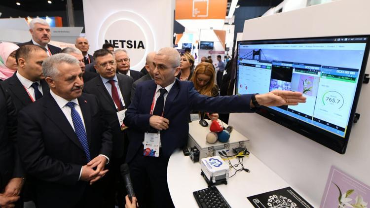 Bakan Arslan GSMA Mobil Dünya Kongresinde