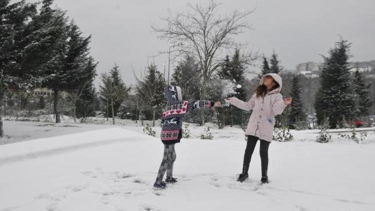 Kocaeli beyaza büründü