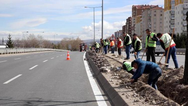 Otomatik sulama sistemi çalışmaları sürüyor