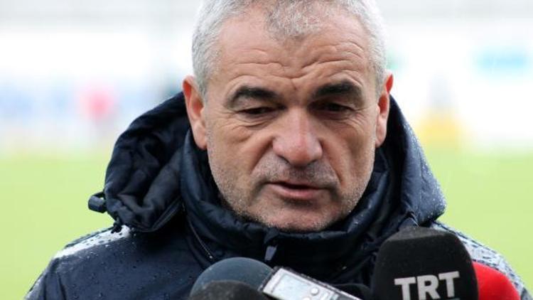 Trabzonspor Teknik Direktörü Çalımbay: Yukarıdan kopmamamız için Beşiktaş maçını iyi bitirmeliyiz