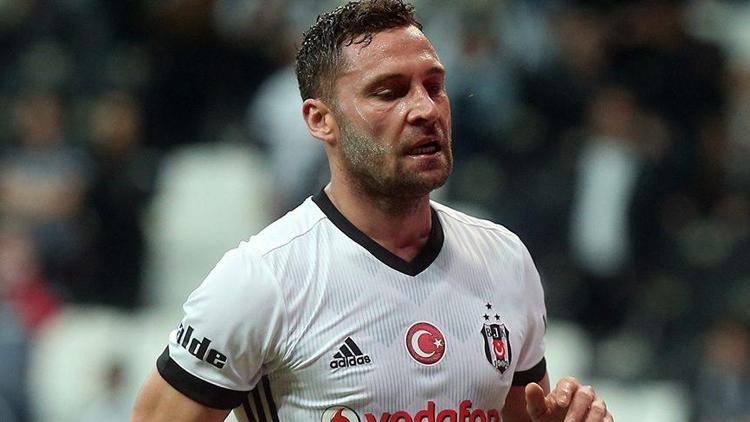 Tosic dosyası kapandı Yıldız futbolcuya takipsizlik...