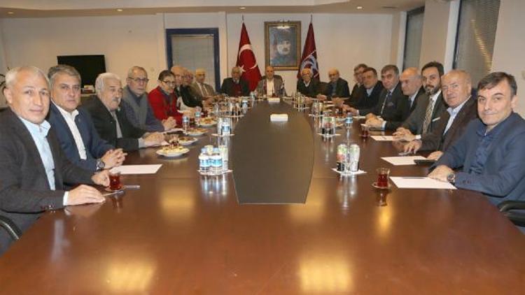 Trabzonspor’da bilgilendirme ve değerlendirme toplantısı yapıldı