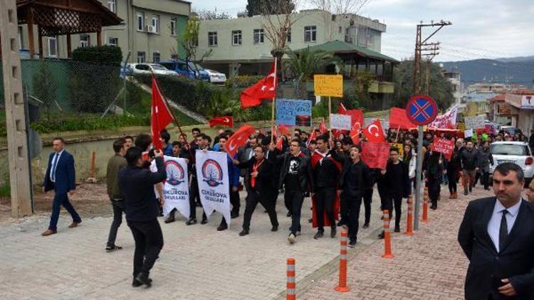 Kozan’da öğrenciler Afrin için yürüdü