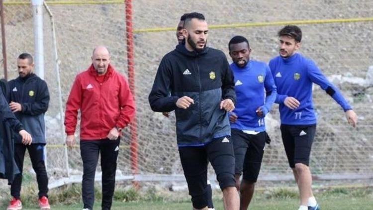 Yeni Malatyasporda Erol Buluttan futbolcularına uyarı
