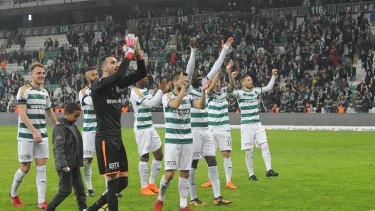 Bursasporda Kayserispor galibiyetinin sevinci yaşanıyor