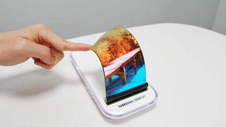 Samsungun katlanabilen telefonu Galaxy X işte böyle olacak