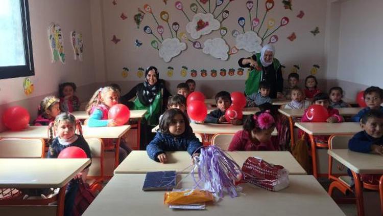 Suriyeli çocuklar için eğitim kampanyasında toplanan bağışlar teslim edildi