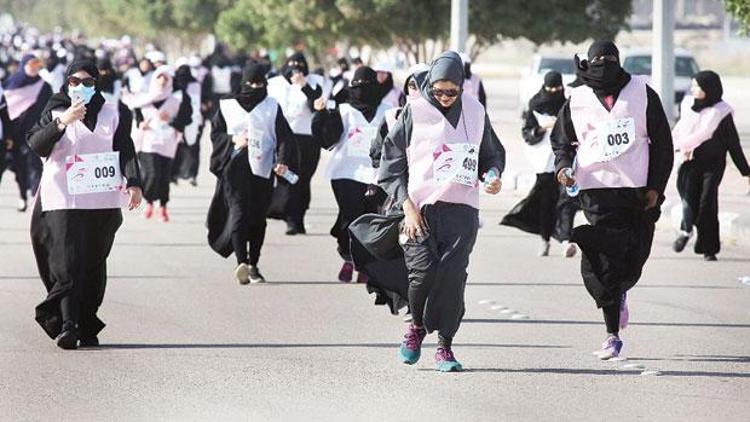Suudi kadına ‘şartlı’ koşma izni
