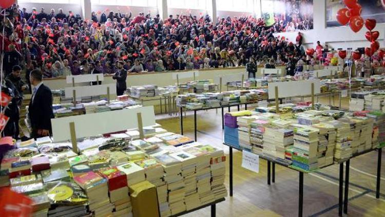 Diyarbakırda 500 bin kitap, 52 okula kurulan Z kütüphanelere dağıtıldı