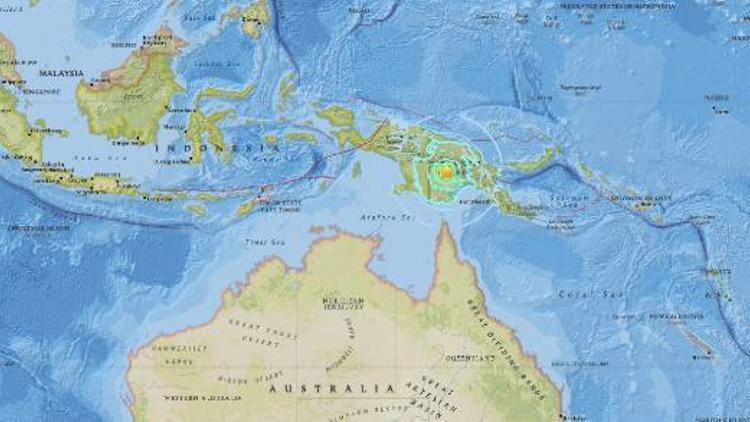 Papua Yeni Gine’de 6.7 büyüklüğünde deprem