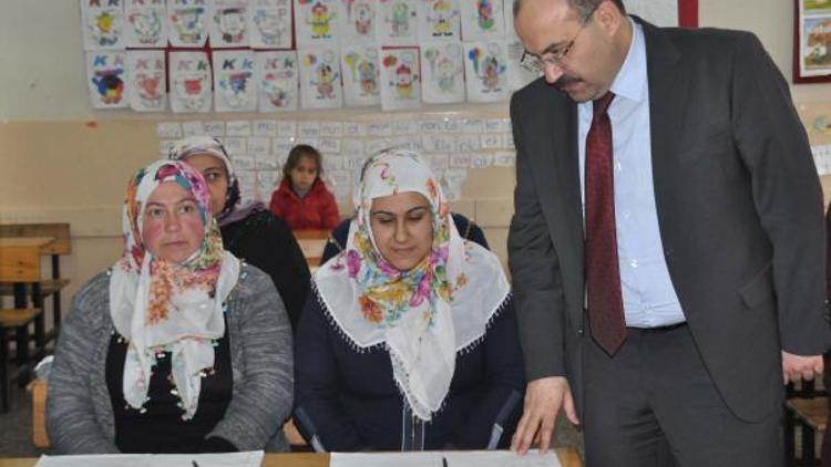 Bitlis’te yetişkinler için 543 okuma yazma kursu açıldı