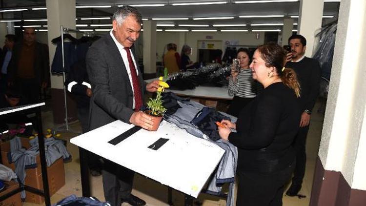 Başkan Karalar’dan Emekçi Kadınlar Günü’nde anlamlı ziyaret