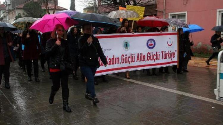 8 Mart Dünya Kadınlar Günü nedeniyle yürüdüler