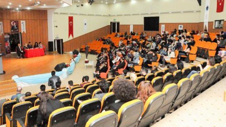 115 hamile çocuk skandalını ortaya çıkaran İclal Nergize yılın memuru ödülü