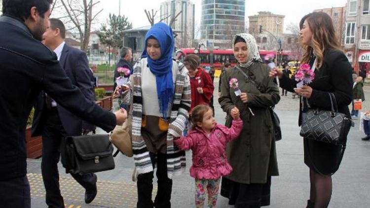 Bursa Barosu  Kadın Hakları Merkezi  8 Mart Kadınlar Günü’nde açıldı