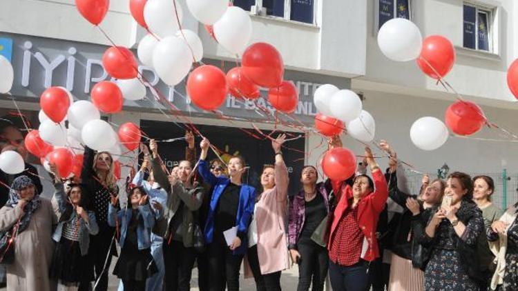 İYİ Partiden balonlu 8 Mart kutlaması