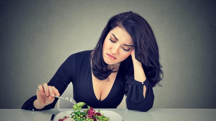 Yaptığınız diyet depresyona girmenize neden olabilir