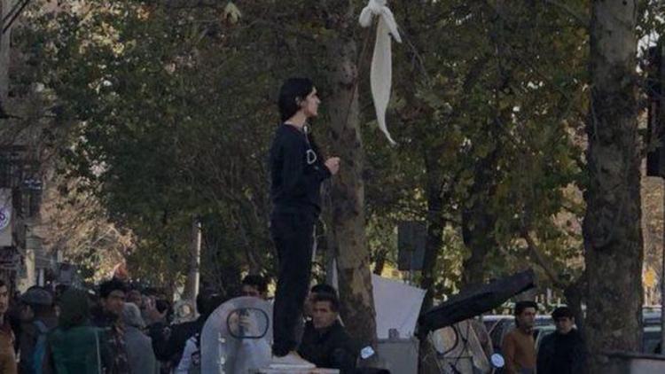İranda 8 Martta kadınlara müdahale