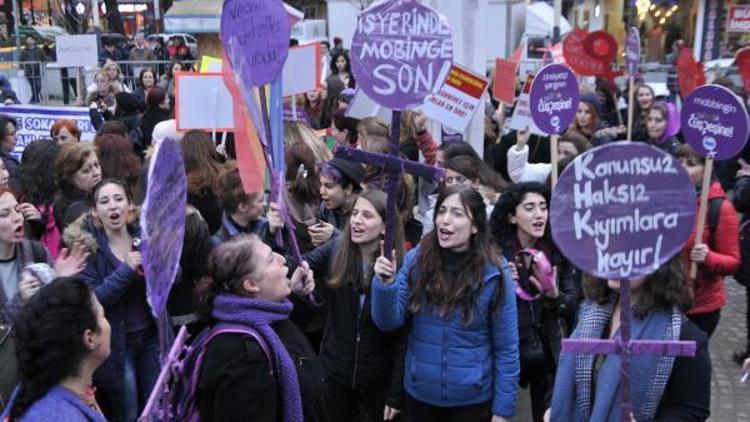 İzmitte 8 Dünya Kadınlar Günü kutlandı