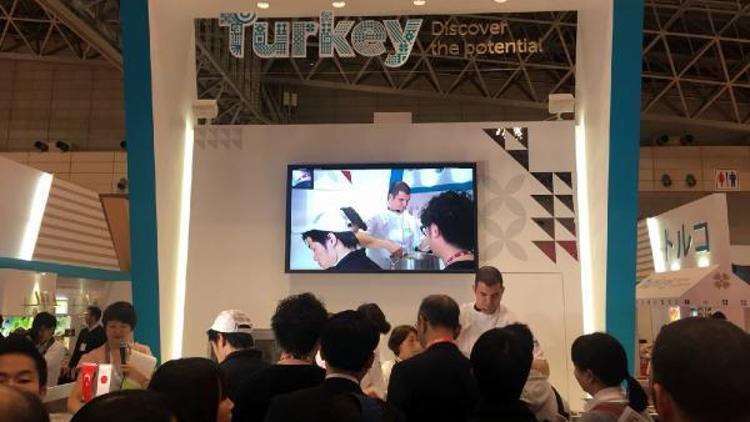 Türk gıda ihracatçıları 42 firma ile Foodex’e katıldı