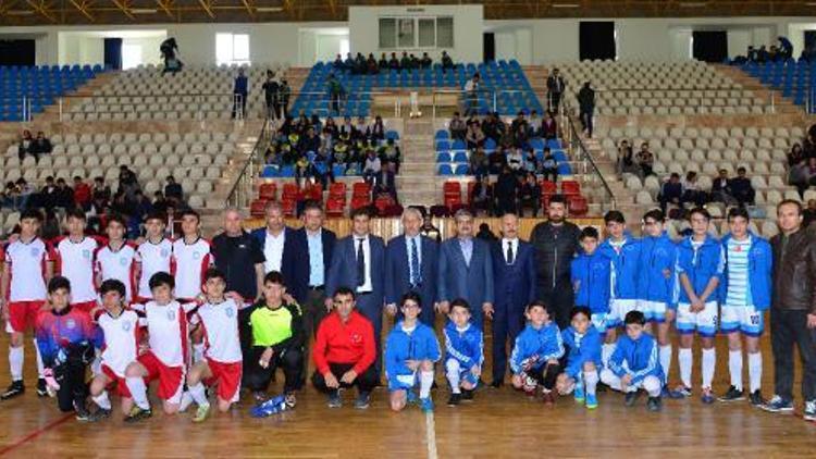 Futsal Şampiyonası grup maçları başladı