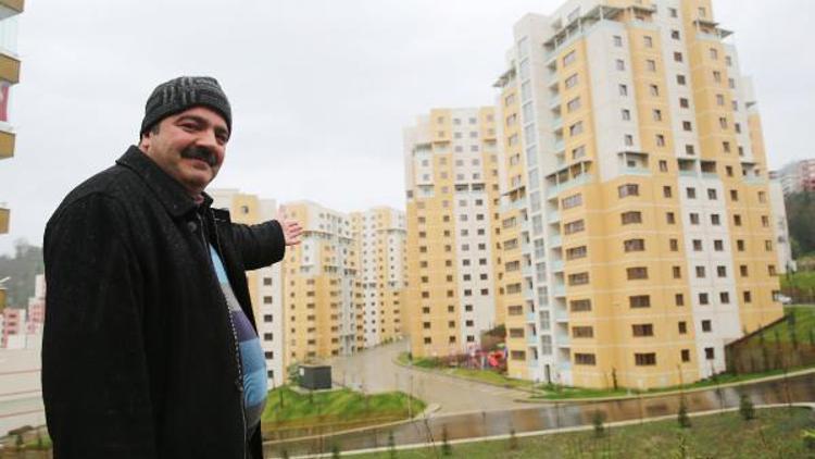 Rizede TOKİ kura çekilişi yapıldı, konutlar sahiplerini buldu